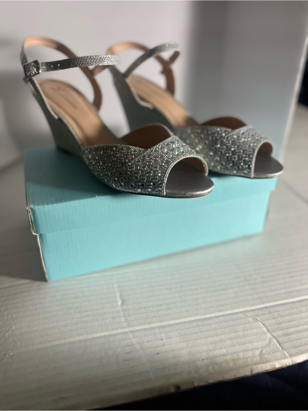 Lorraine size 10 great condition